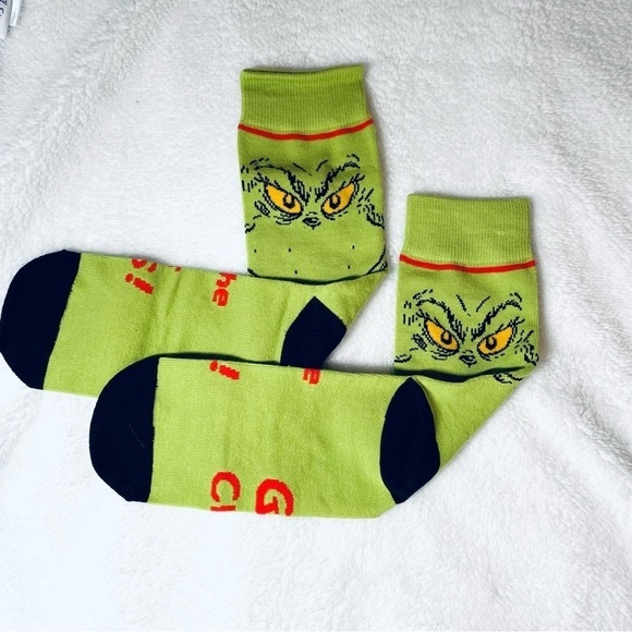 NWT Lot of 2 Grinch Socks - Size Medium (US 6-10) - Christmas / Holiday Season - Picture 5 of 10